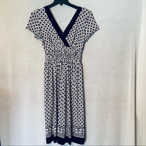 Short sleeve dress